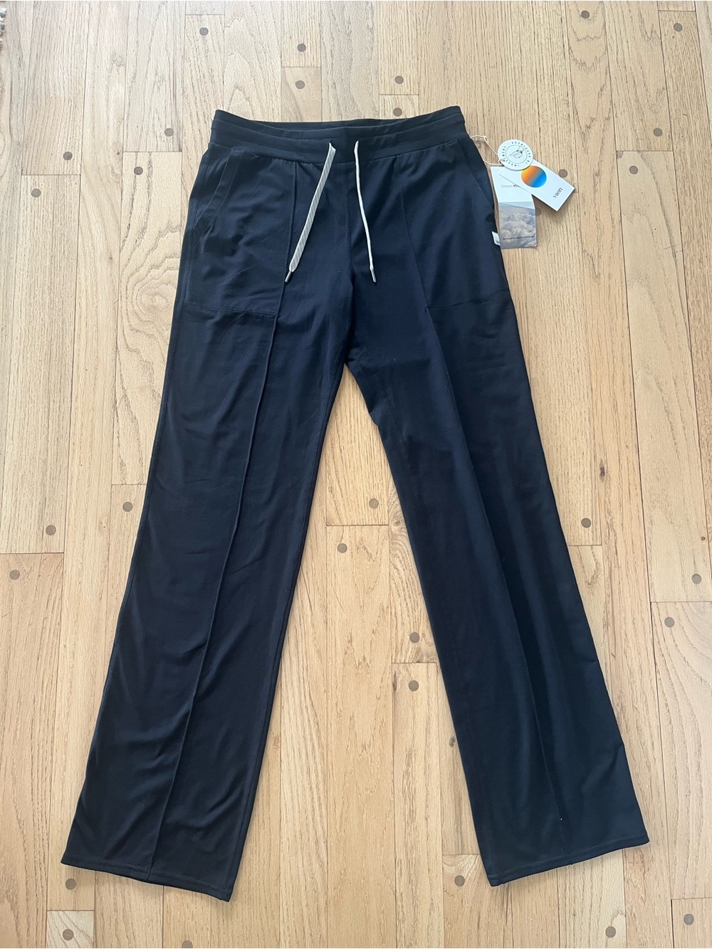 Vuori Halo Wideleg Pants NWT